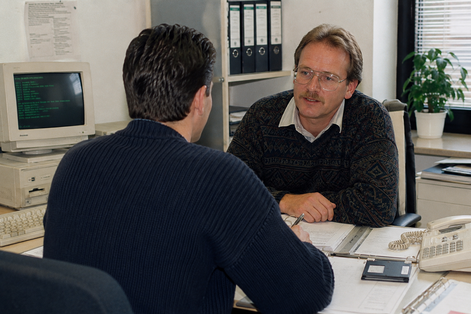 Sascha Heinzemann im Gespräch in der frühen Softwarebranche